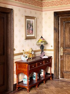 Salon miniature au 1:12 de style victorien - maison de poupée